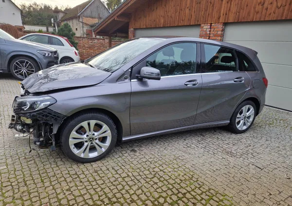 mercedes benz klasa b susz Mercedes-Benz Klasa B cena 39000 przebieg: 50180, rok produkcji 2017 z Susz